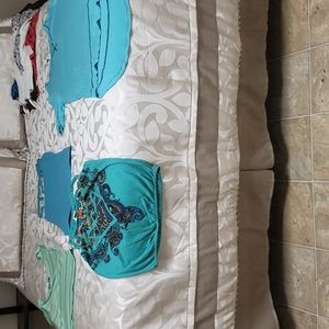 Set of 3 tank tops and 1 shirt